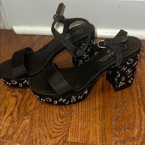 Diamond CC Black Platform Shoes with Chunky Sole